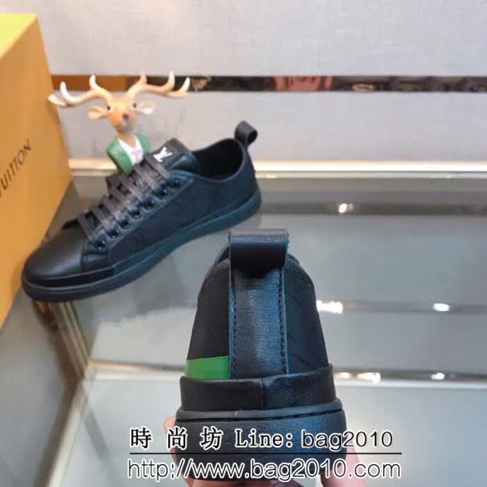 路易威登LV 專櫃代購 獨特現代風運動板鞋 8FX1403